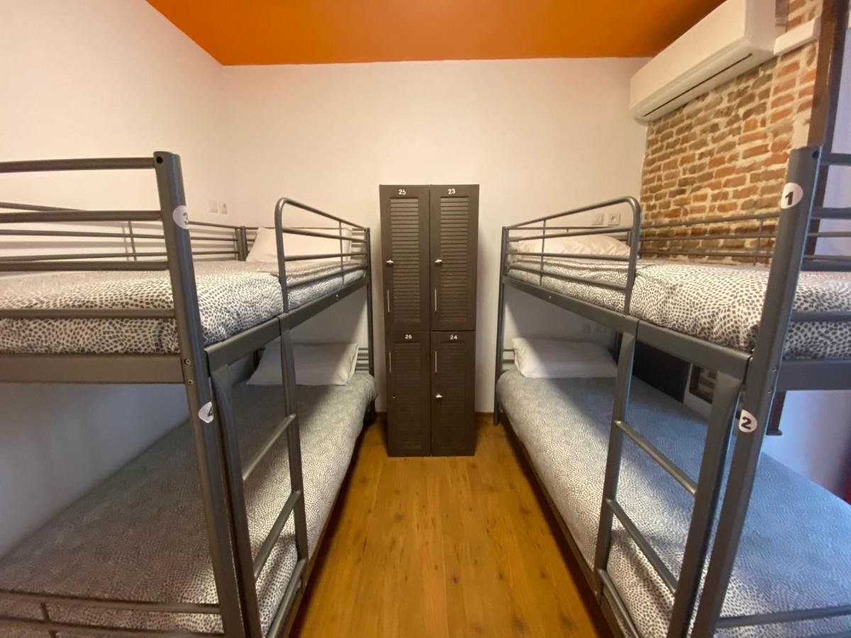 Arc House Pop Art Hostel Madrid Ngoại thất bức ảnh