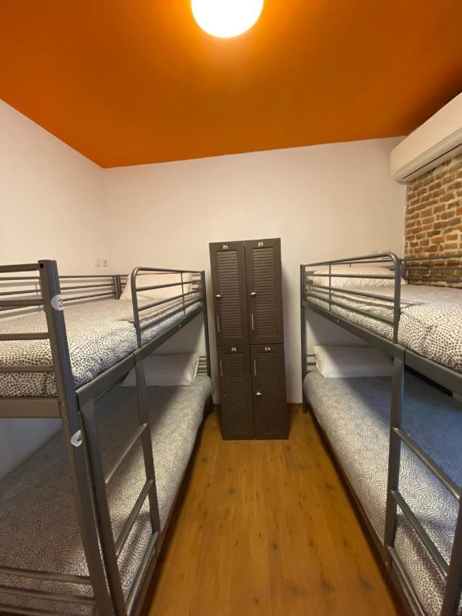 Arc House Pop Art Hostel Madrid Ngoại thất bức ảnh