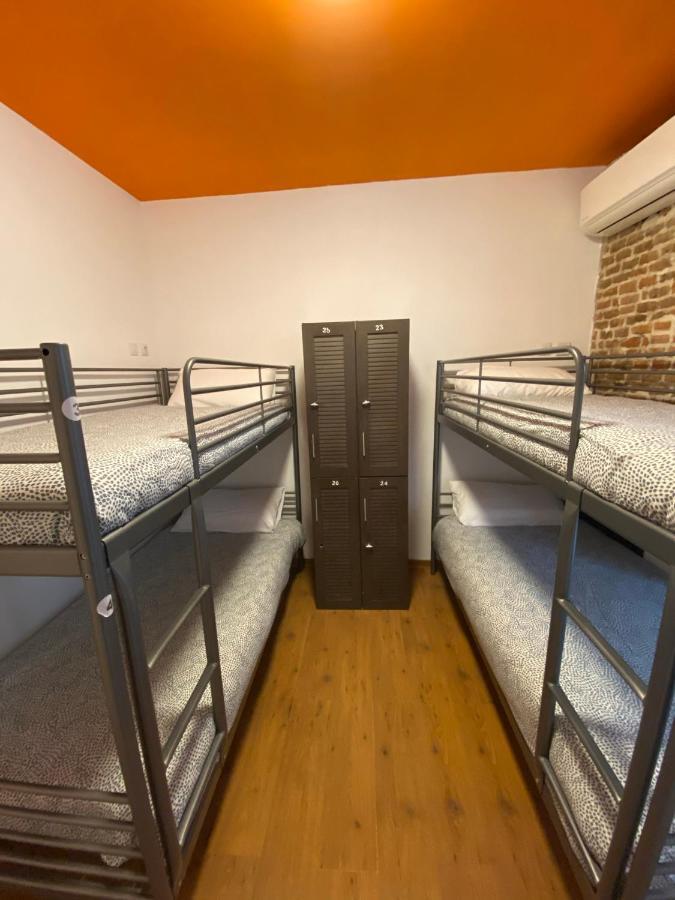 Arc House Pop Art Hostel Madrid Ngoại thất bức ảnh