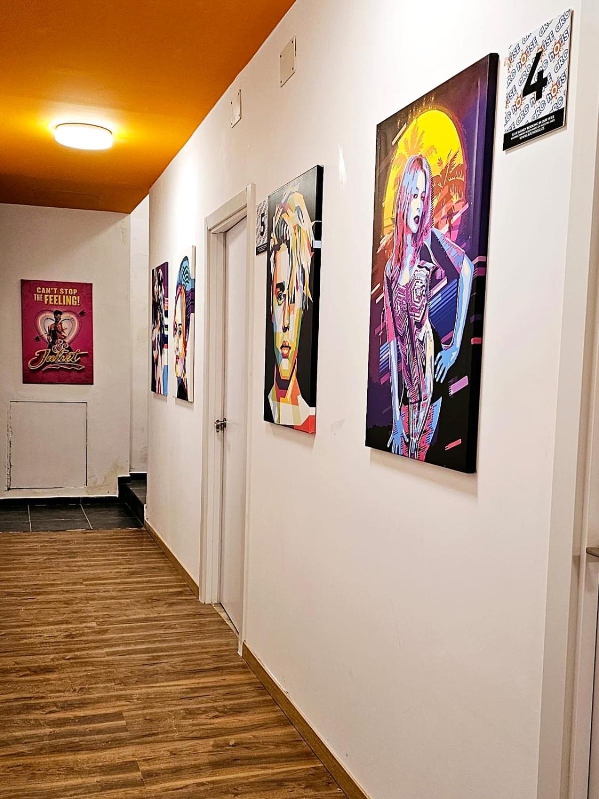 Arc House Pop Art Hostel Madrid Ngoại thất bức ảnh